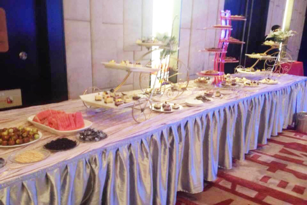 上市會(huì)冷餐區(qū).jpg 上市會(huì)冷餐區(qū).jpg